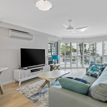 Oceana On Broadbeach Kültér fotó