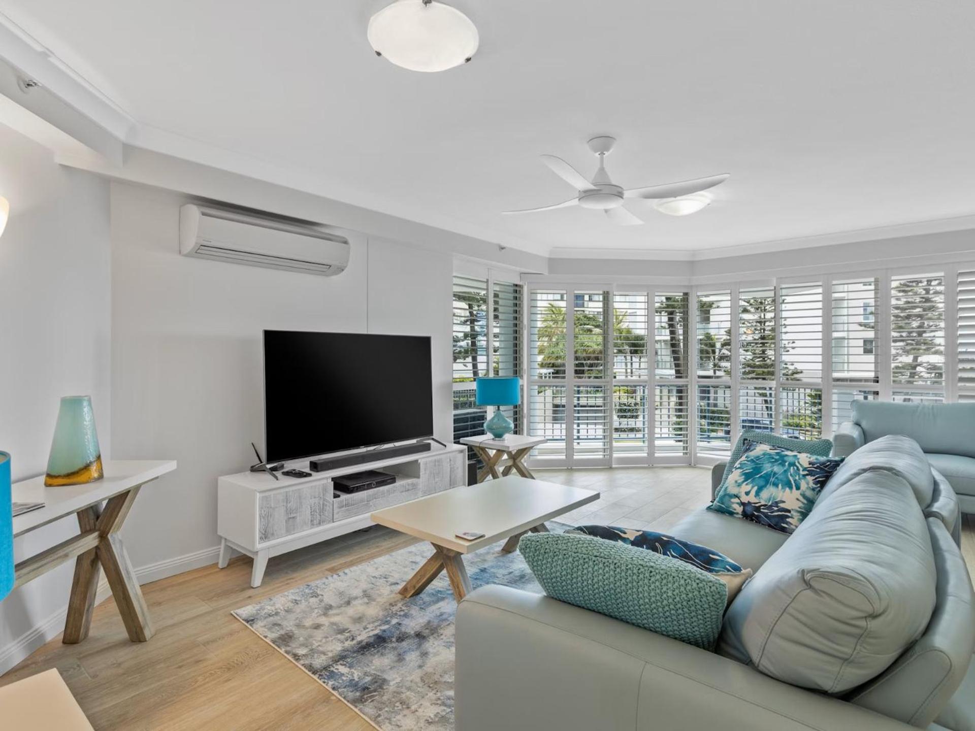 Oceana On Broadbeach Kültér fotó
