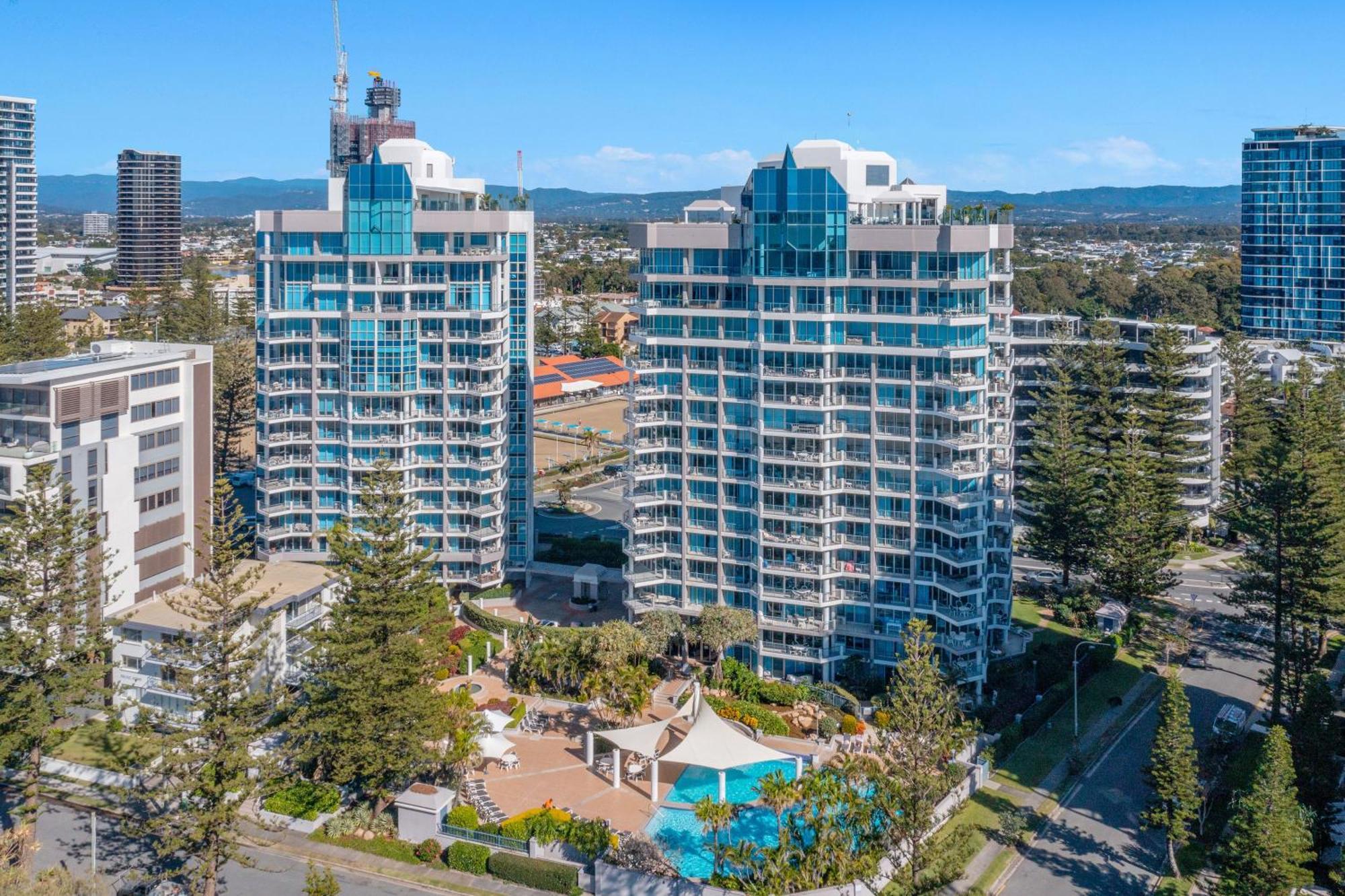 Oceana On Broadbeach Kültér fotó