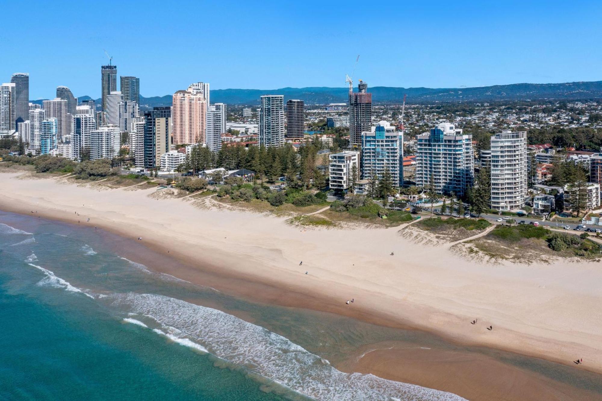 Oceana On Broadbeach Kültér fotó